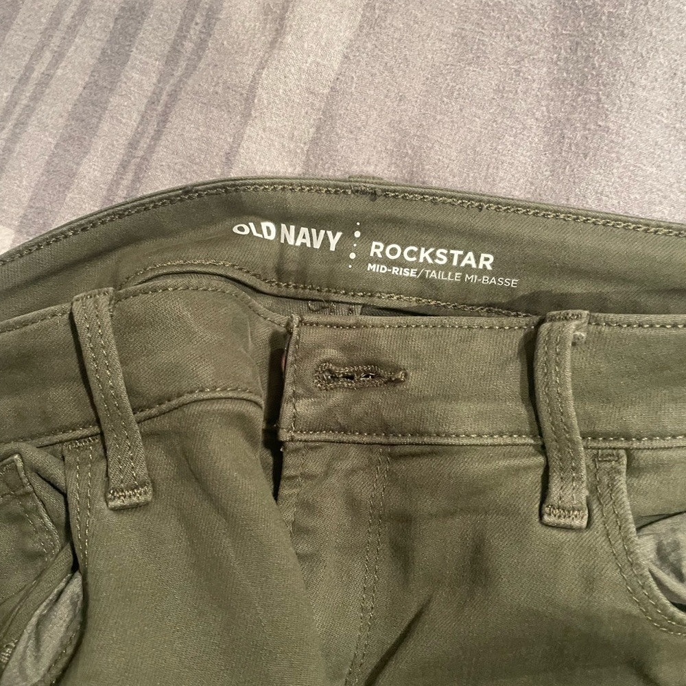 Lot of jeans. All are preloved but in great condition. - Picture 7 of 11